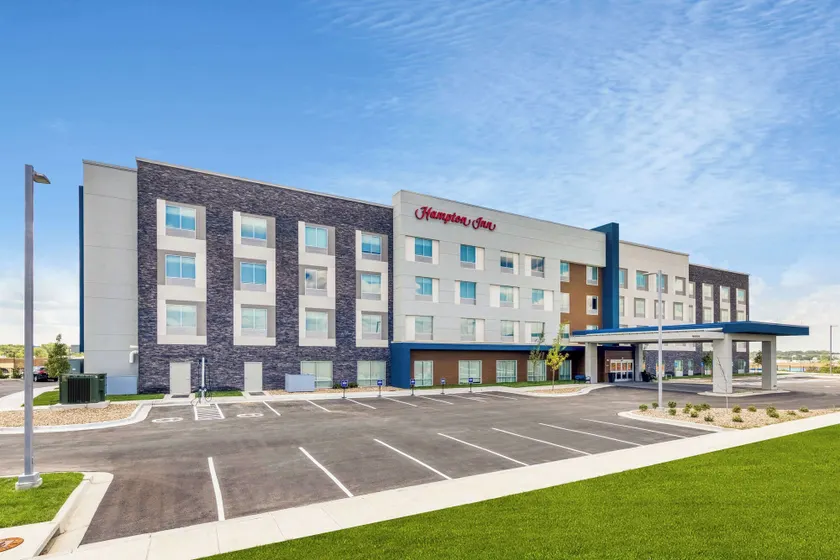 Hampton Inn Kansas City Southeast, Mo - Image 1