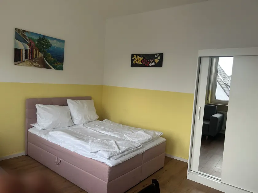 Hotel RI - Image 1