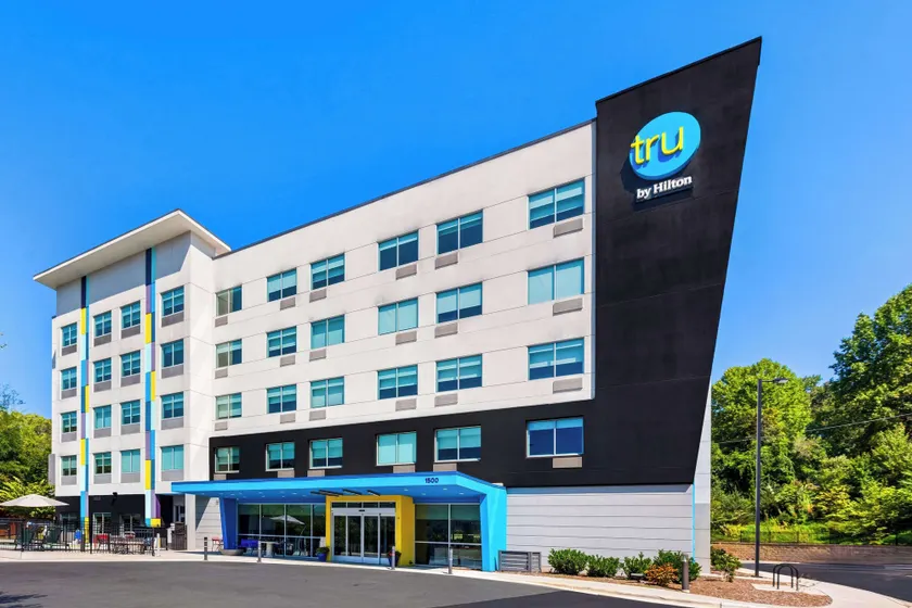 Tru by Hilton Asheville Blue Ridge Parkway - Image 1