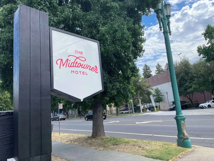 The Midtowner Hotel, SureStay Collection by Best Western - Image 1