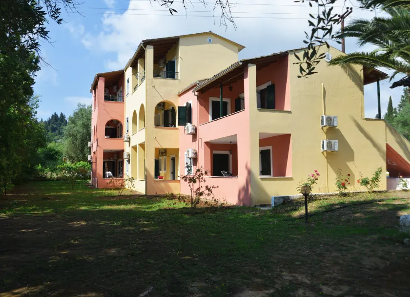 Joanna Apartments - Image 1