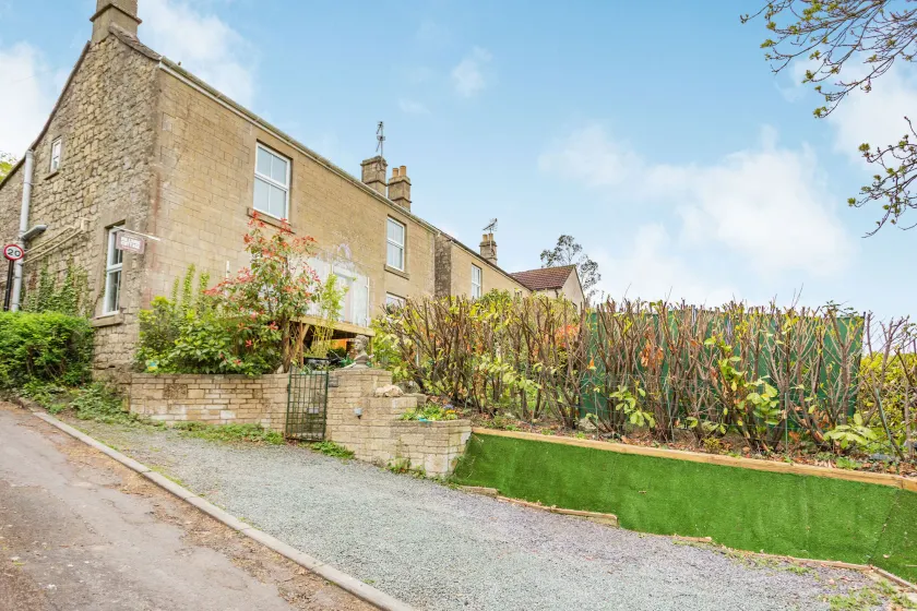 Hillside Cottage - Image 1