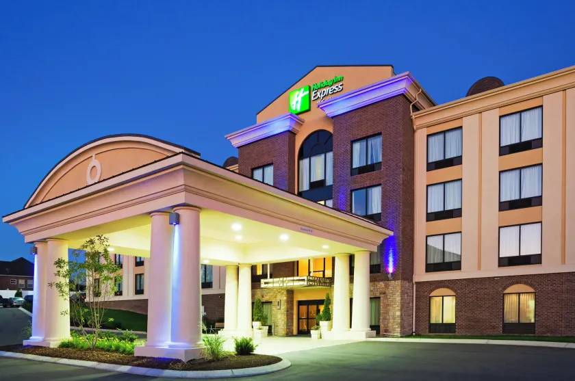 Holiday Inn Express Hotel & Suites Smyrna-Nashville Area by IHG - Image 1