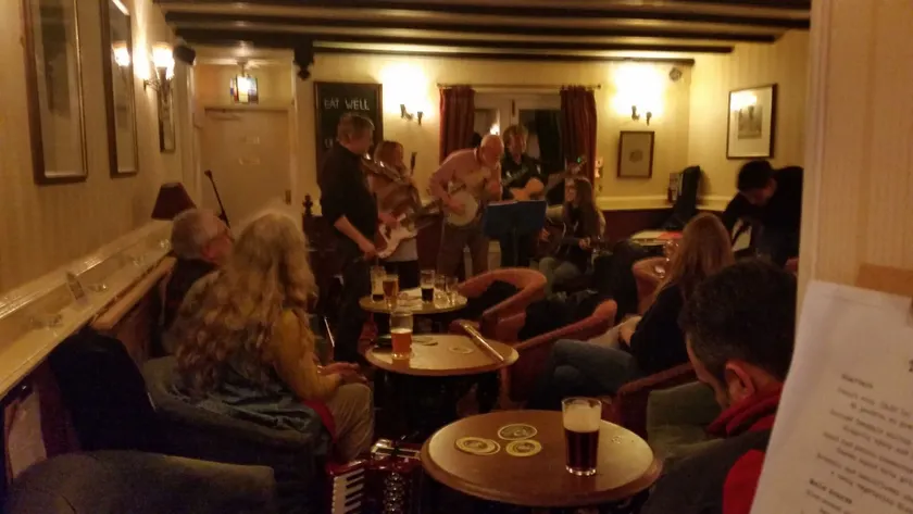 The Old Well Inn - Lobby