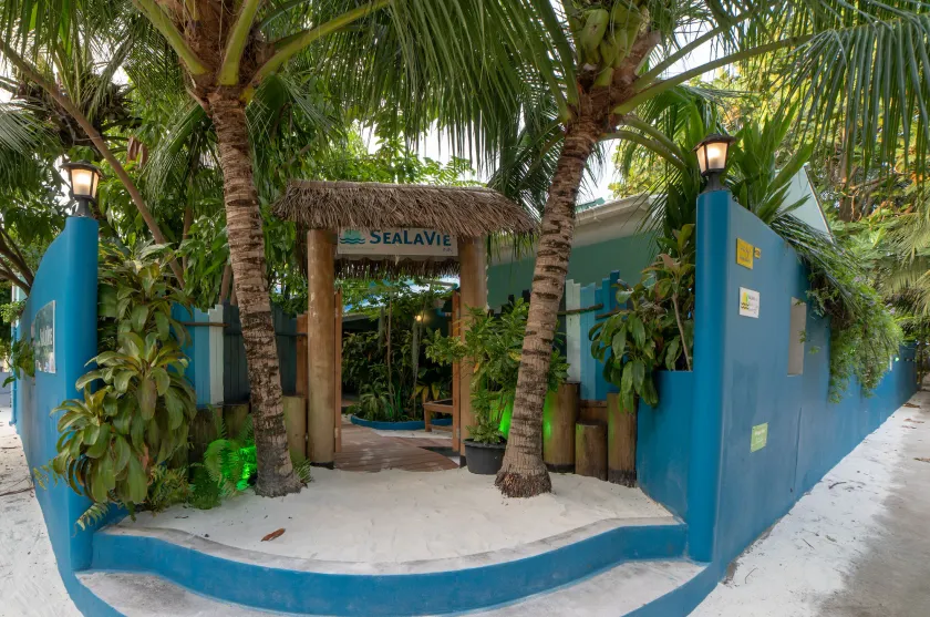 SeaLaVie Inn - Image 1