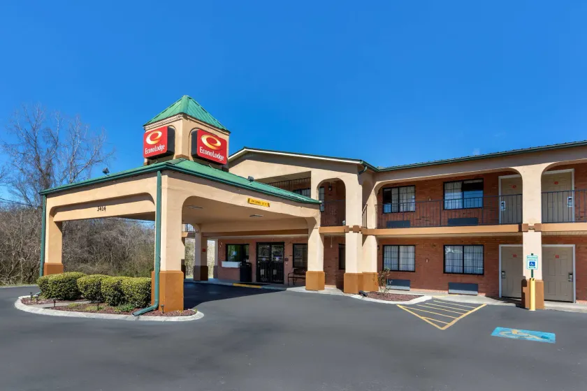 Econo Lodge Nashville near Percy Priest Lake - Image 1