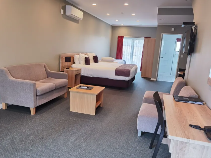 Cornwall Motor Lodge - Image 1