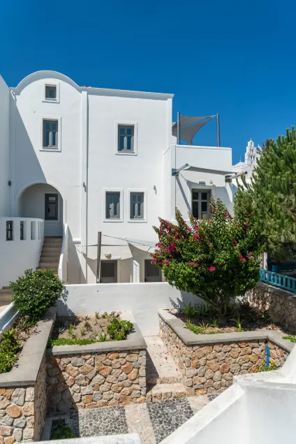 Ladas Pyrgos - Image 1