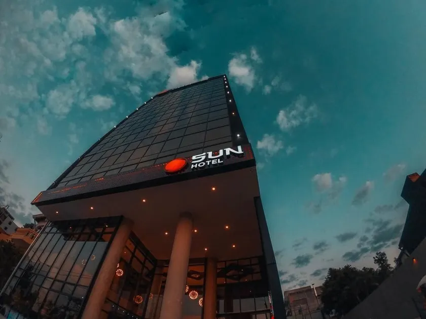Sun Hotel - Image 1