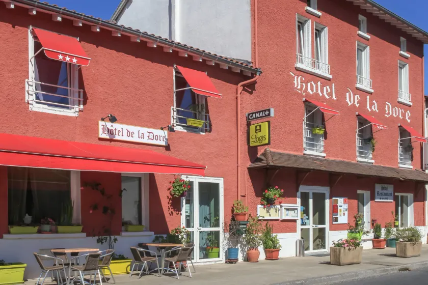 Logis Hôtel Restaurant de la Dore - Image 1