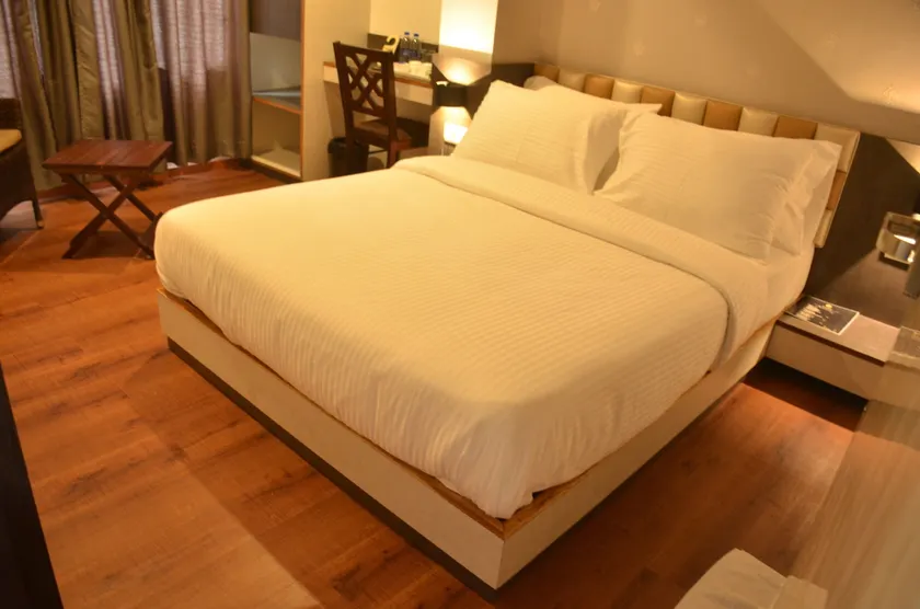 Hotel Aura - Image 1