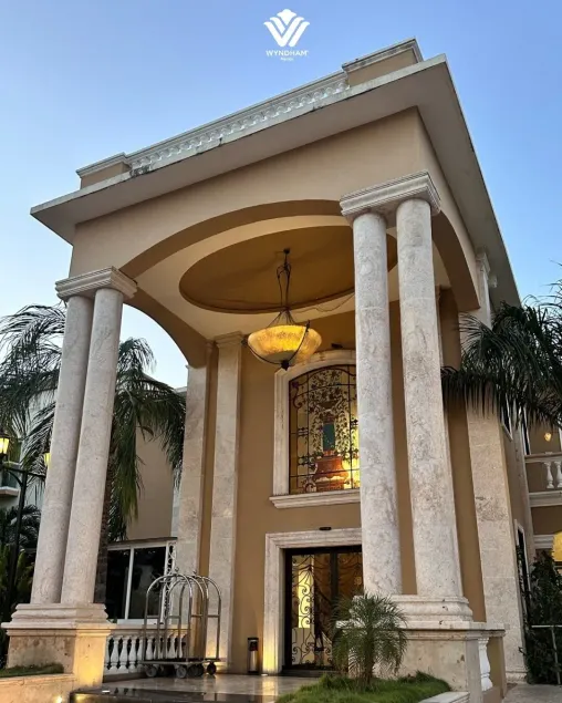 Wyndham Merida - Image 1