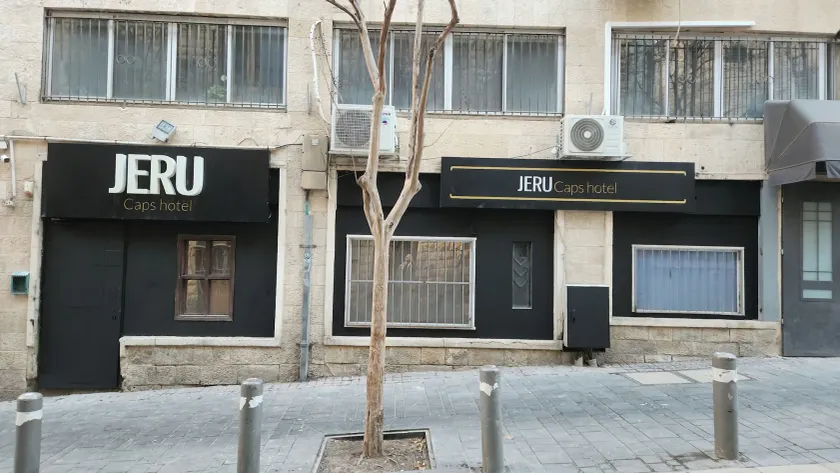 Jeru Caps CityCenter - Image 1