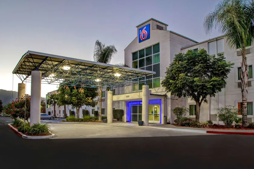 Motel 6-Gilroy, CA - Image 1