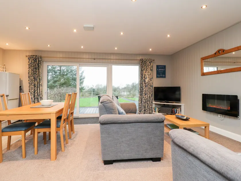 Beech Lodge - Image 1