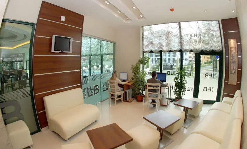 Hotel L&B- Free parking - Lobby