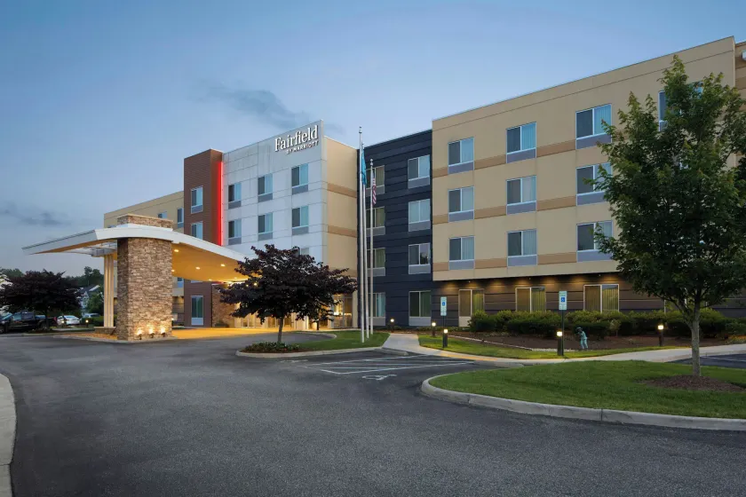 Fairfield Inn & Suites by Marriott Richmond Ashland - Image 1