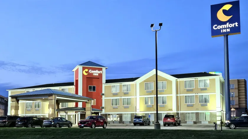 Comfort Inn Lincoln I-80 - Image 1