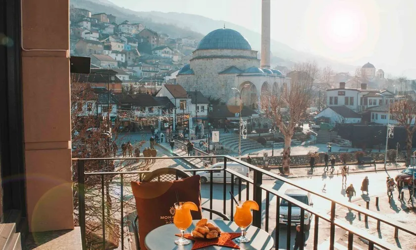 Monarch Boutique Hotel - Image 1