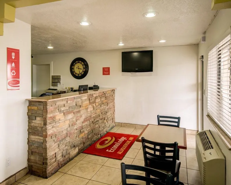 Econo Lodge Albuquerque East - Lobby