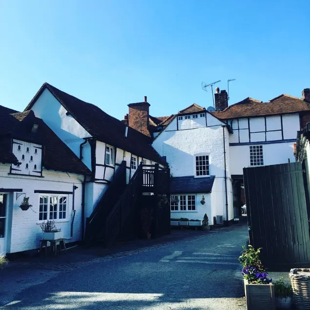 George & Dragon Hotel - Image 1