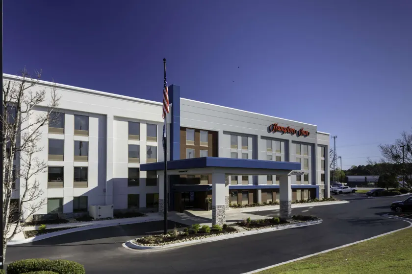 Hampton Inn Conyers - Image 1