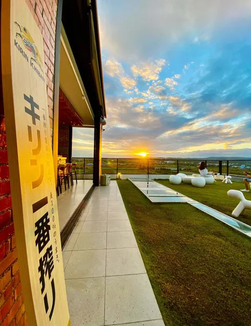 FFF Hotel - Image 1