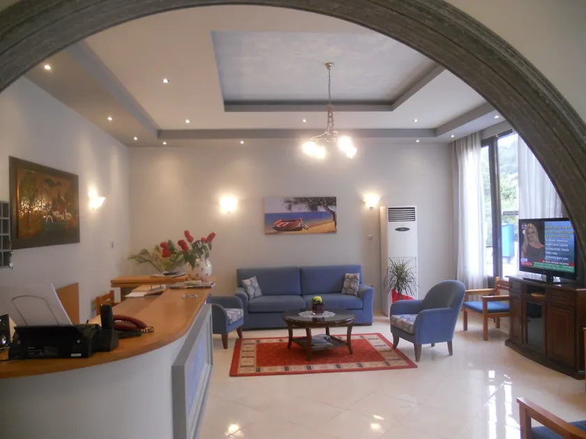 Isidora Hotel - Image 1