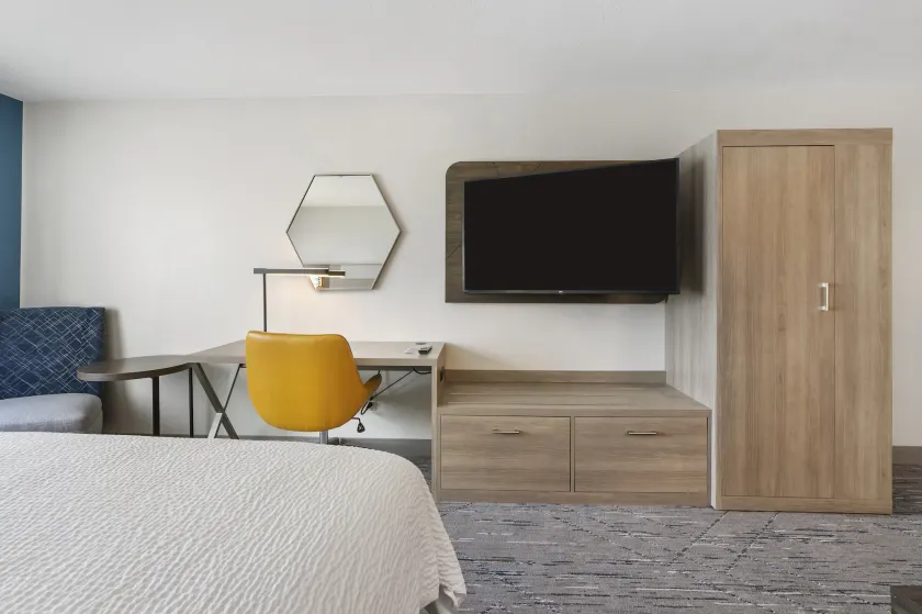 Holiday Inn Express Peru-Lasalle Area by IHG - Image 1