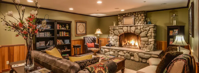 Wild Iris Inn - Image 1