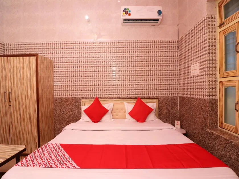 OYO 22646 Jyoti Hotel - Image 1