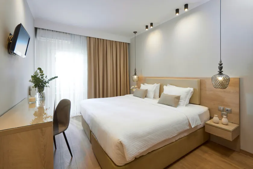 Filippos Hotel - Image 1