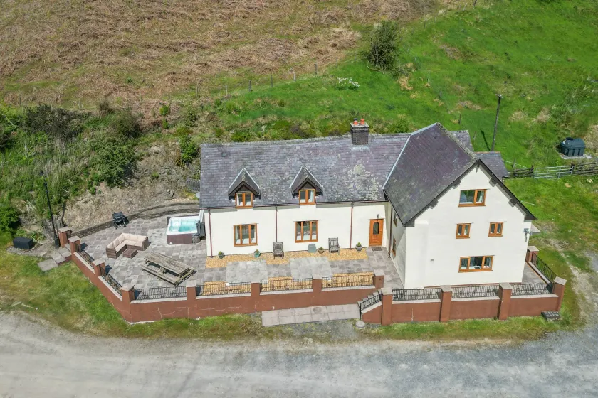 Maesgwyn - Image 1