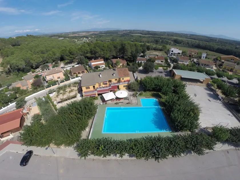 Hostal Les Roques - Image 1