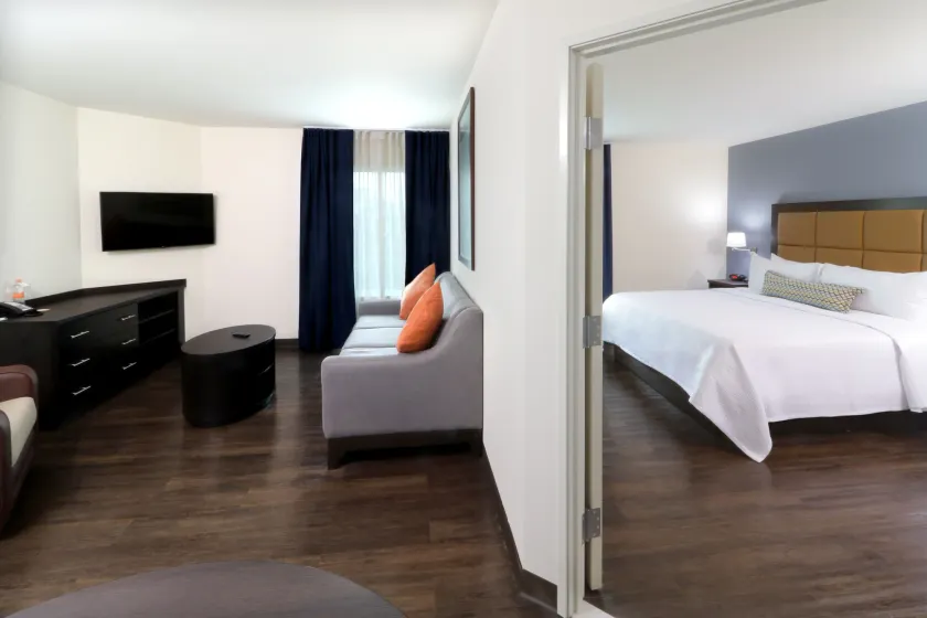 Candlewood Suites - Celaya by IHG - Image 1