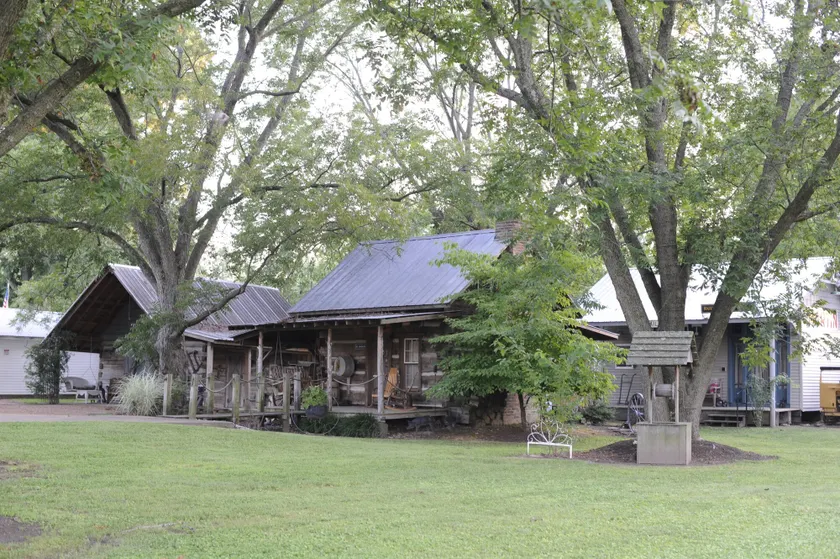 Pecan Grove Cottages - Image 1