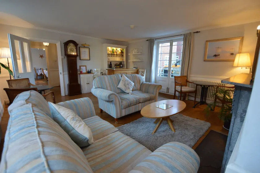 Chantry Hotel - Image 1