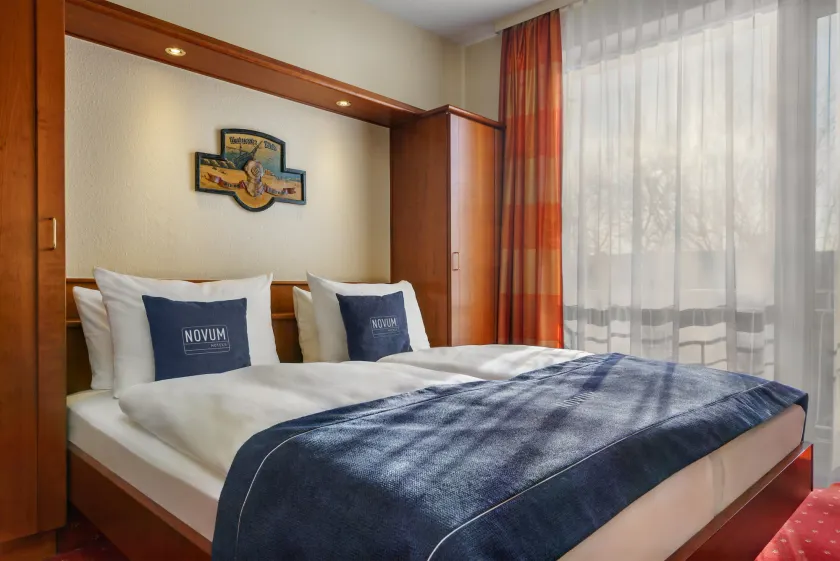 Hotel Hagemann Hamburg Hafen - Image 1