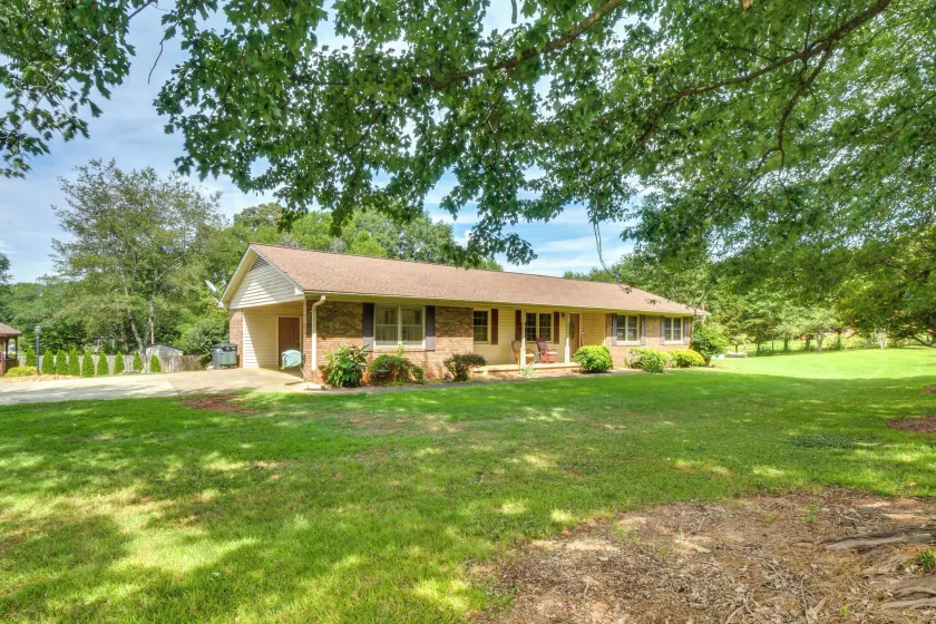 West Union Home w/ Saltwater Pool on 2 Acres! - Interiør