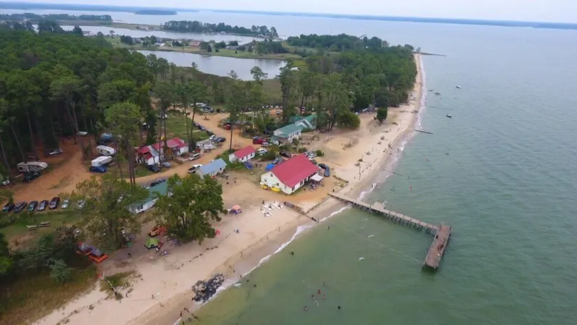 Camp Merryelande - Image 1