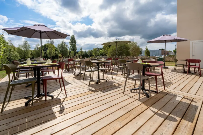 Sure Hotel By Best Western Guerande - Image 1