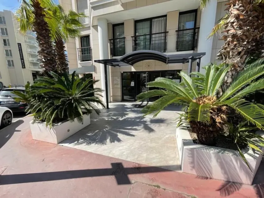 Residence Carlton Riviera - Image 1