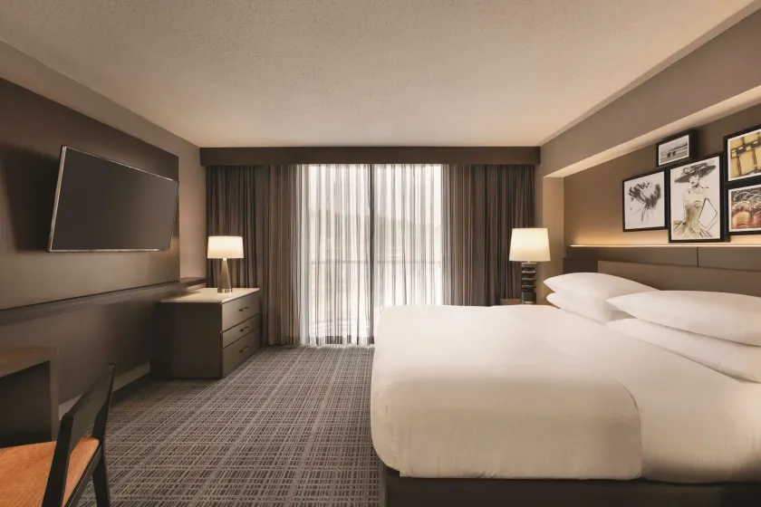 Embassy Suites by Hilton Richmond - Image 1