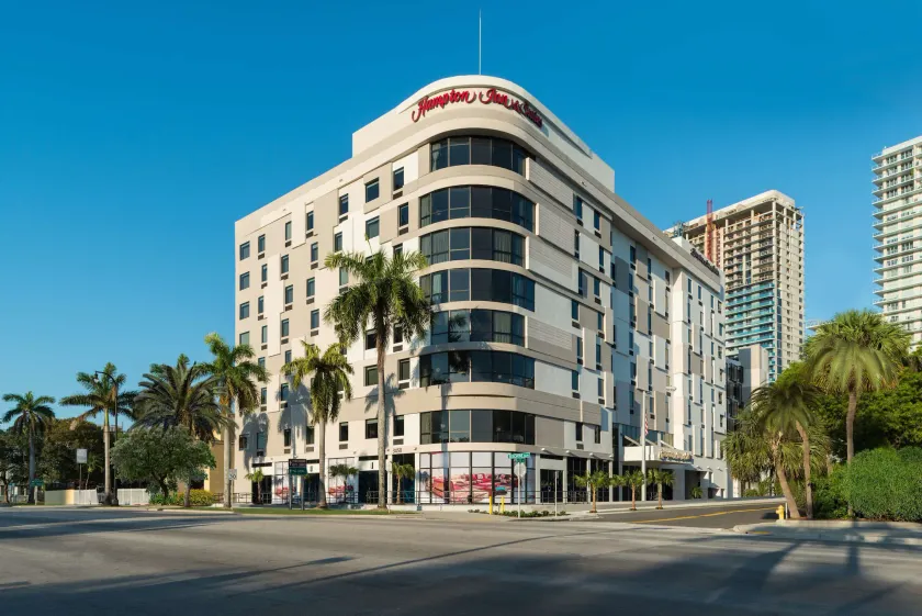 Hampton Inn & Suites Miami Wynwood Design District - Image 1