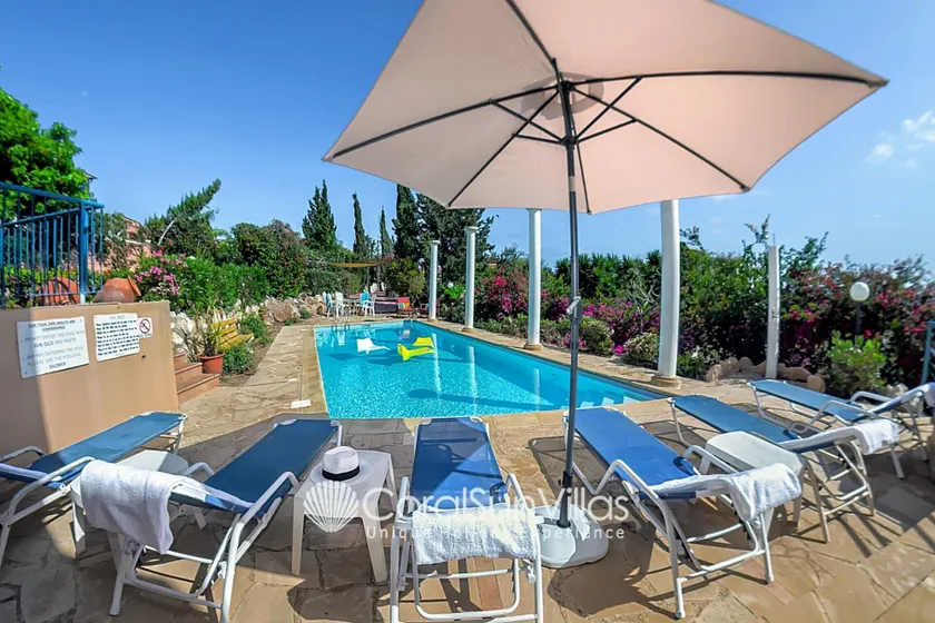 Wonderful quiet area, Completely Privacy, Large Private Pool, Colourful Garden - Image 1