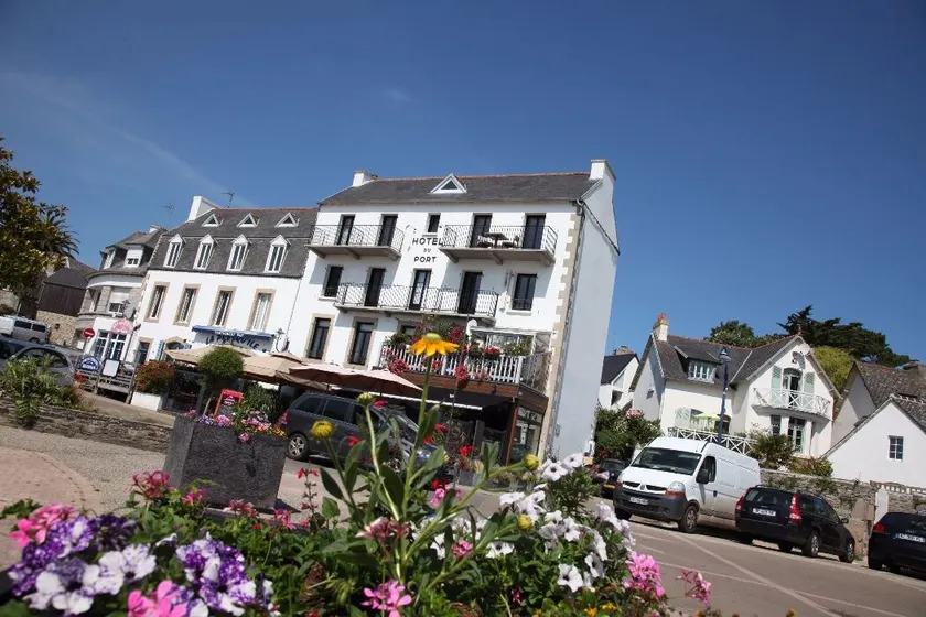 Hotel du port - Image 1