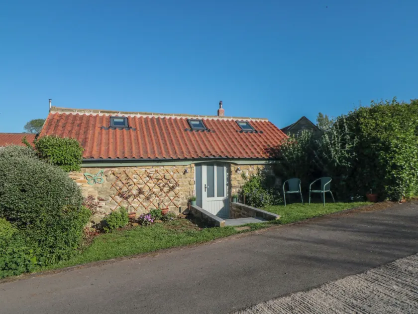 Garden Cottage - Image 1