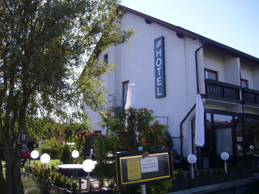 Hotel Waldschlösschen - Image 1