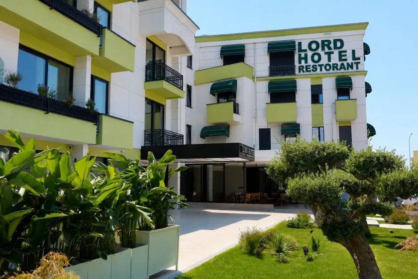 LORD Hotel - Image 1