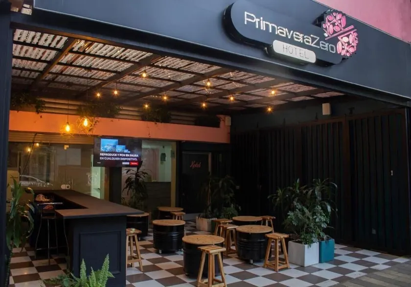 Primavera Hotel - Image 1